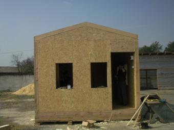 Побутівка виготовлена з сип панелі 4