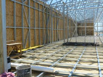 Ангар облаштований СіП панелями 4