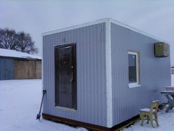 Побутівка виготовлена з sip панелі 247