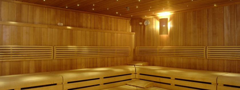 Бані та сауни Stroim-banyu-iz-penoblokov