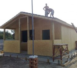 Дачі та котеджі 206